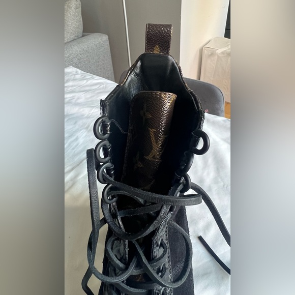 Louis Vuitton LV combat boots, size 5.5 - Picture 13 of 13